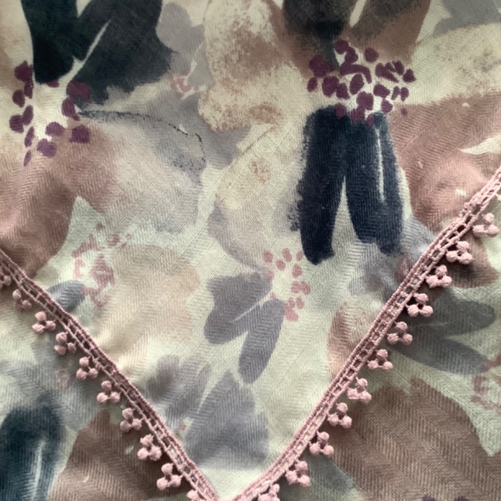 Scarf - Picture 2 of 3